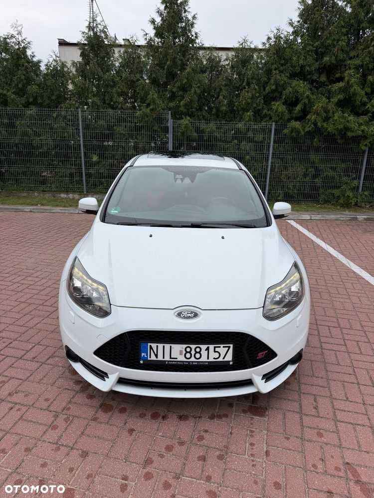 Ford Focus 2.0 EcoBoost ST - 2