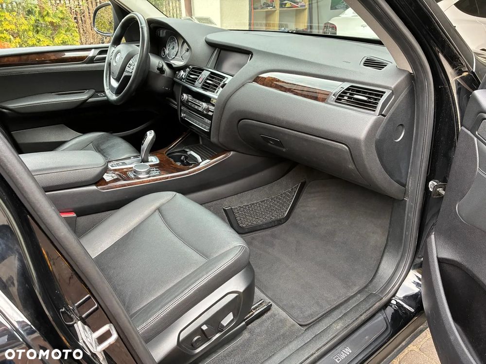 BMW X3 xDrive28i - 12