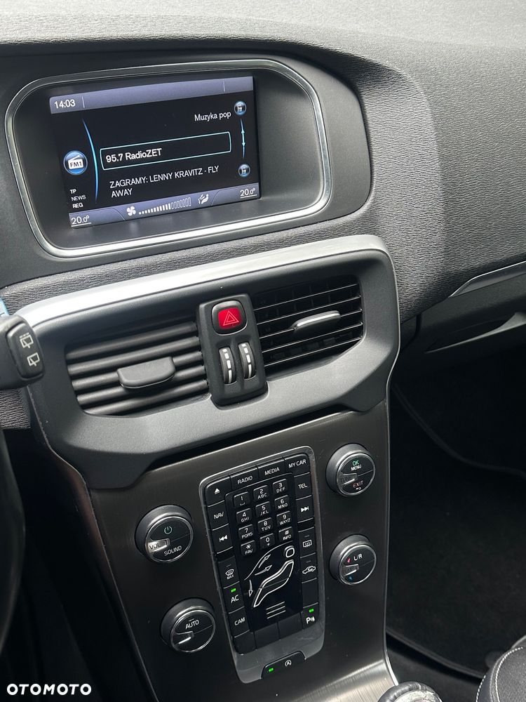 Volvo V40 D2 Momentum - 13