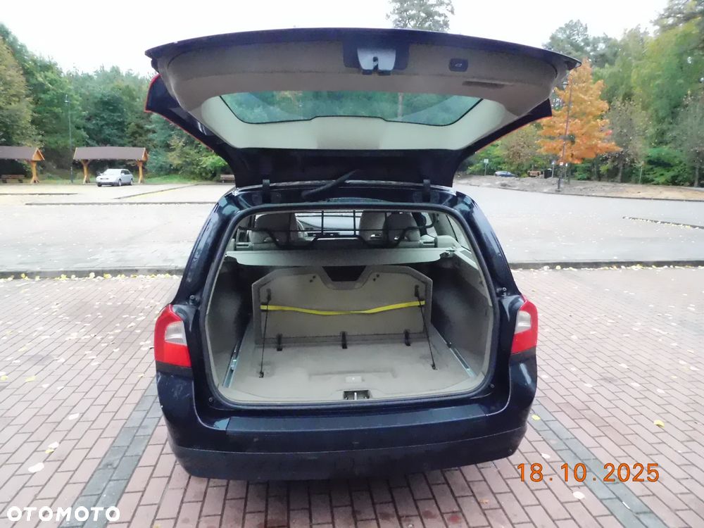 Volvo V70 2.4D Summum - 9