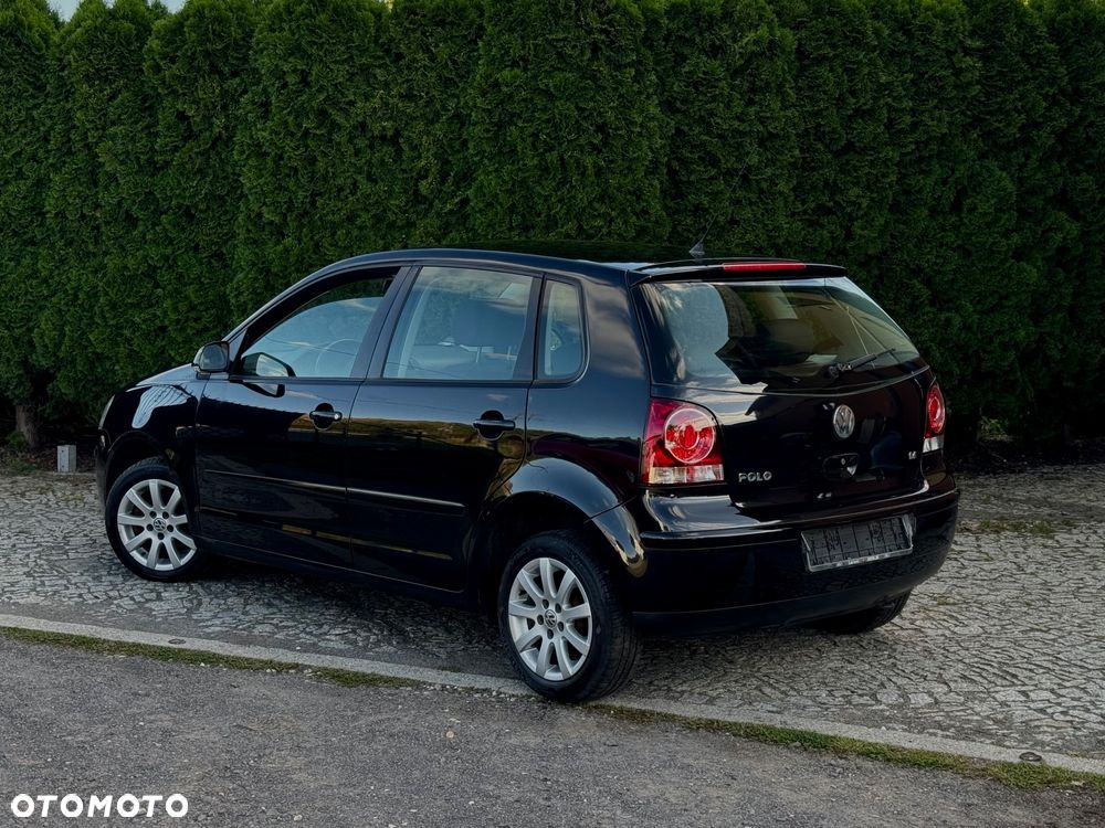 Volkswagen Polo - 4