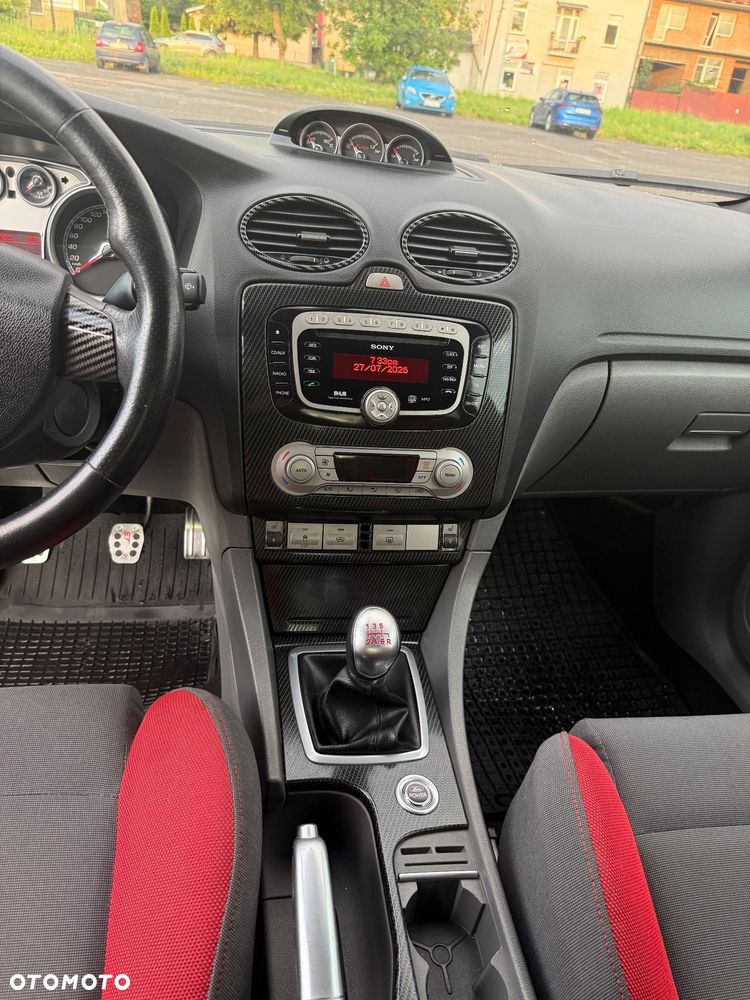 Ford Focus - 11