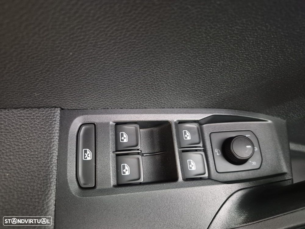 SEAT Arona - 15