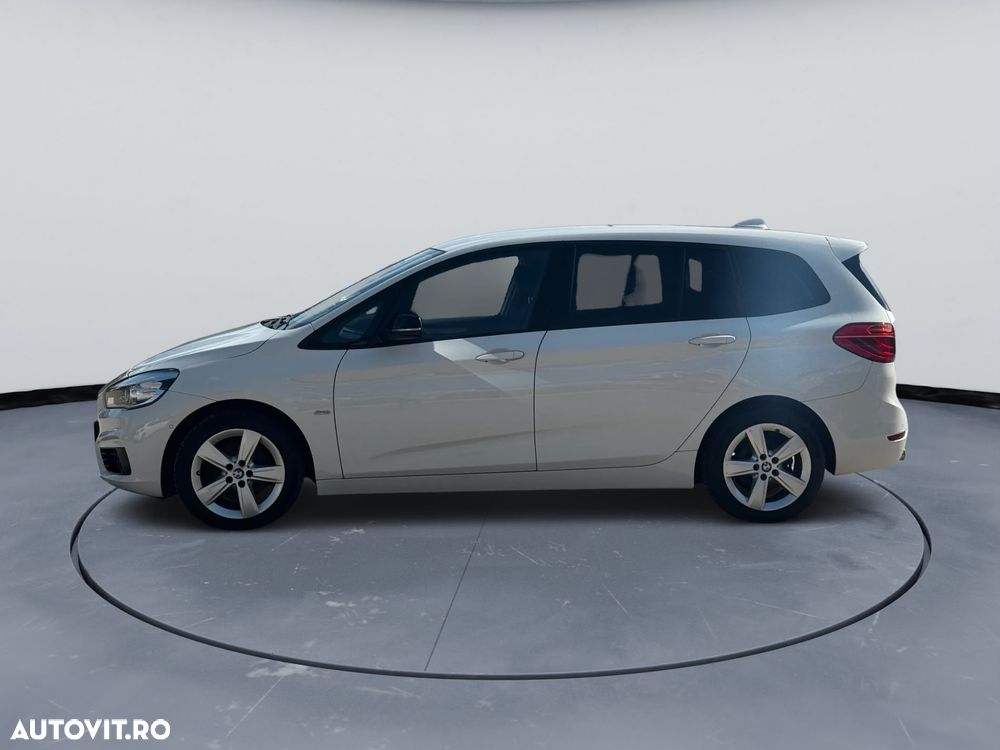 BMW Seria 2 218d Sport-Aut. Sport Line - 8