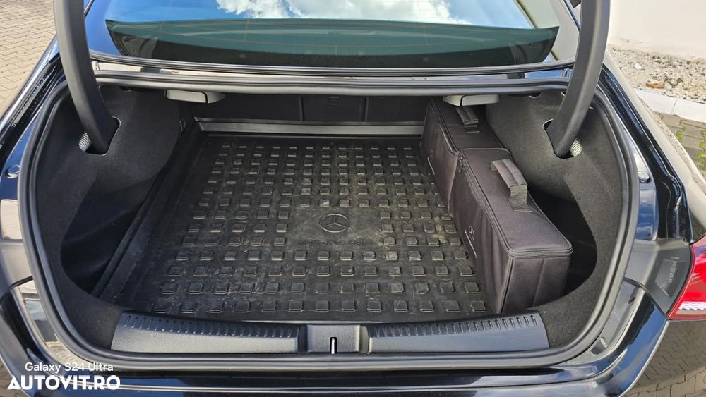 Mercedes-Benz CLA 250 e Shooting Brake 8G-DCT AMG Line - 12