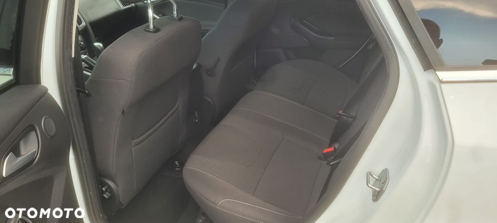 Ford Focus - 24