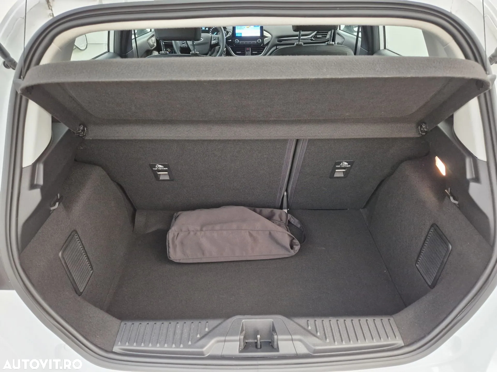 Ford Fiesta - 10