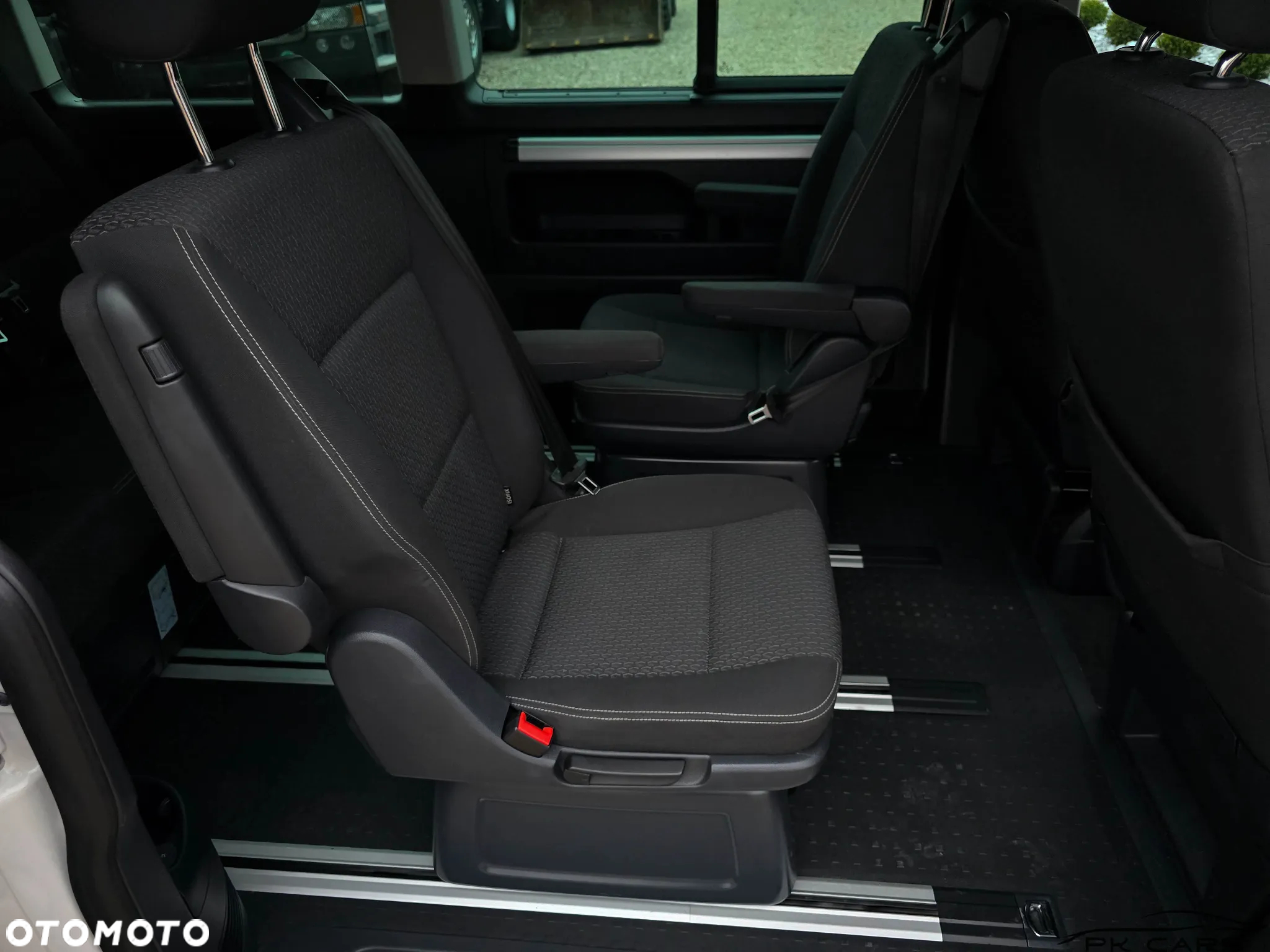 Volkswagen Multivan 2.0 TDI L1 DSG - 32