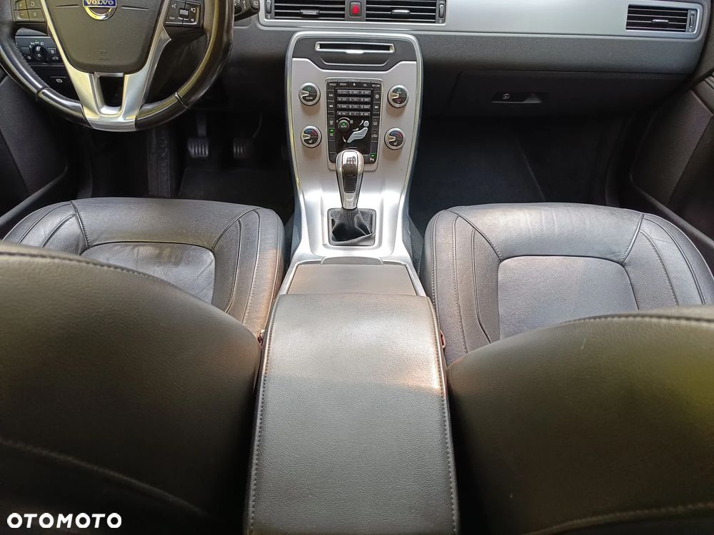 Volvo V70 D4 Drive-E Summum - 22