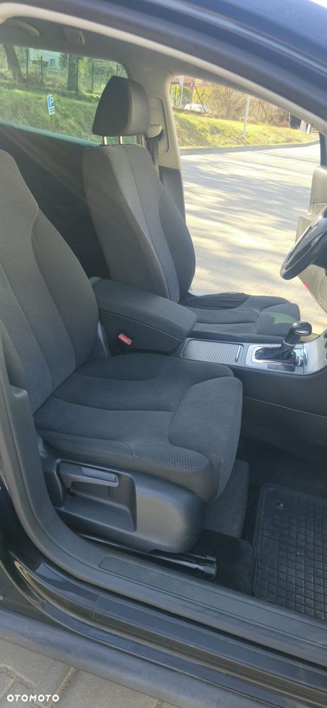 Volkswagen Passat 2.0 TDI DPF Comfortline DSG - 12