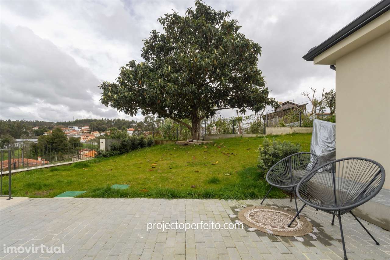 Moradia T3 Venda em Nogueira da Regedoura,Santa Maria da Feira - Grande imagem: 3/26
