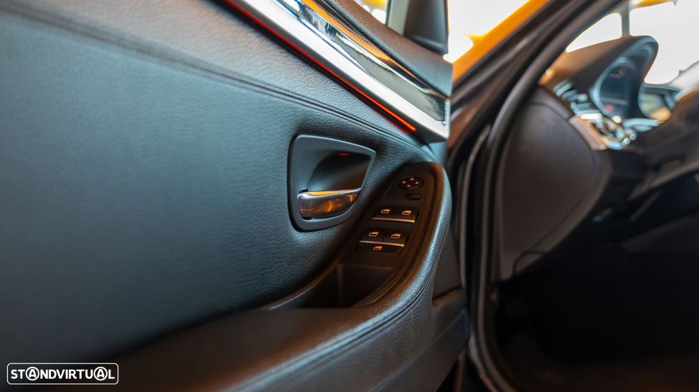 BMW 520 d Exclusive Auto 129g - 16
