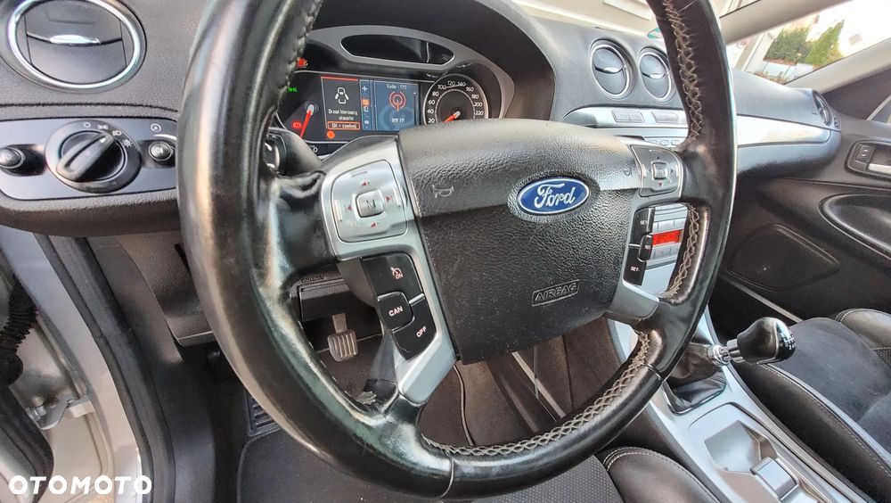 Ford S-Max 2.0 TDCi Titanium - 29