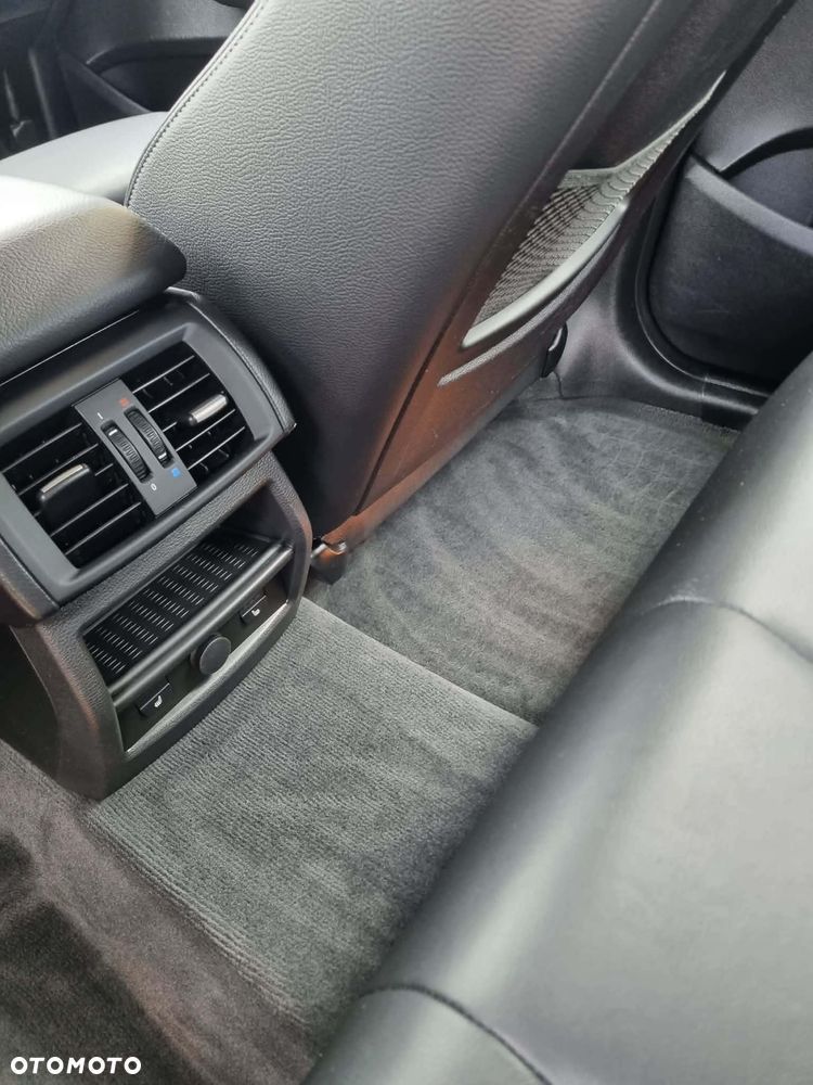 BMW X3 xDrive20d - 14