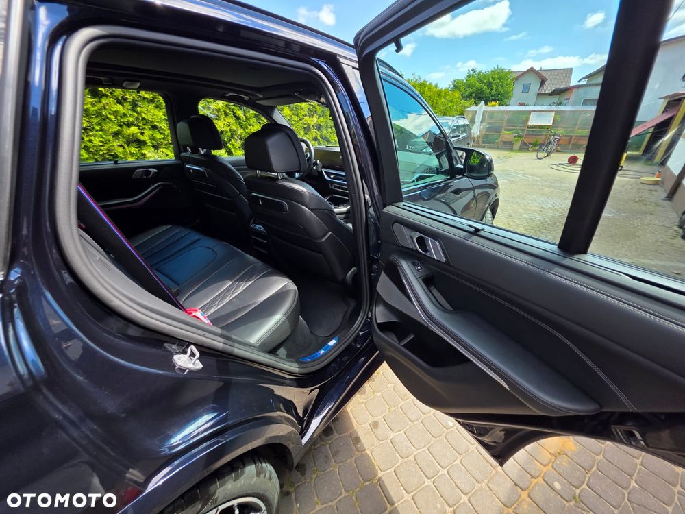 BMW X5 M M60i mHEV sport - 17