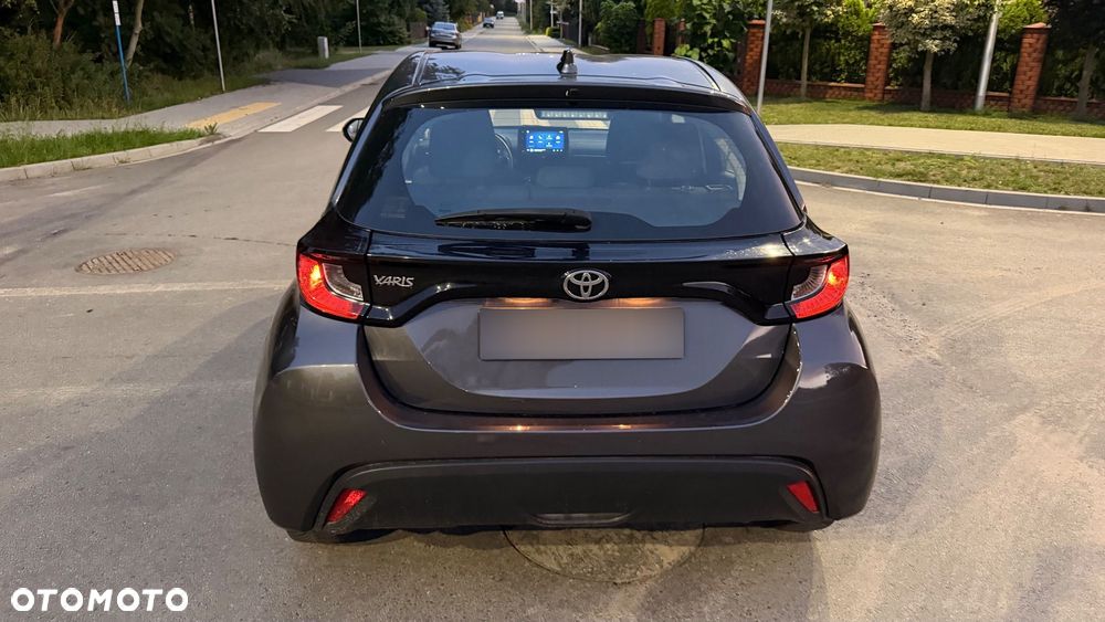 Toyota Yaris - 4