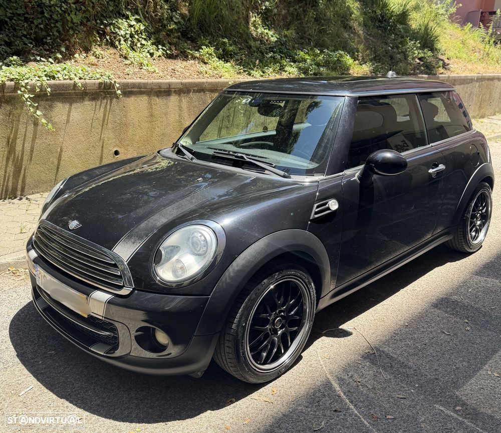 MINI 3 Portas Cooper D - 1