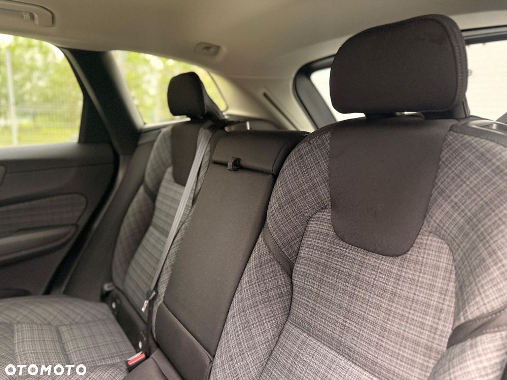 Volvo XC 60 - 25