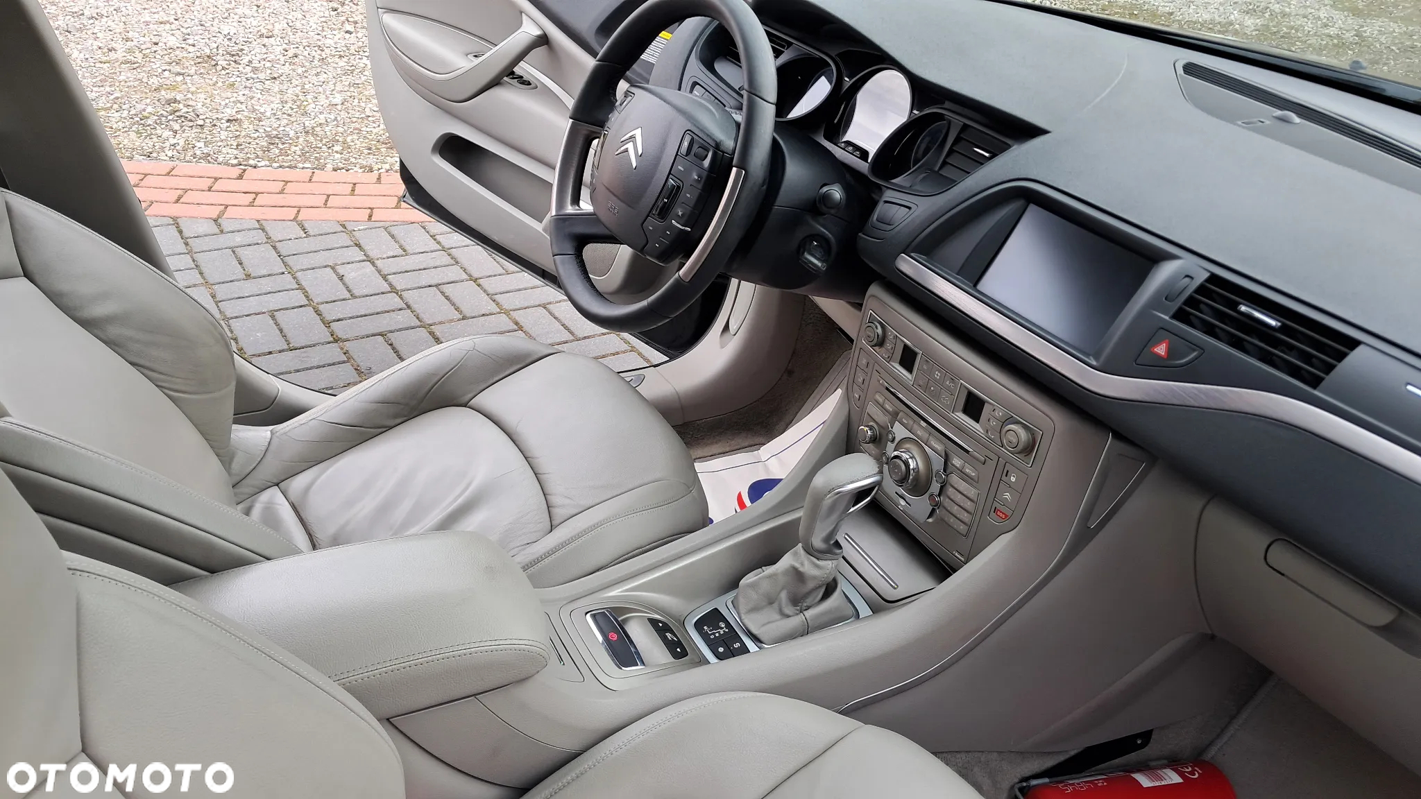 Citroën C5 Tourer HDi 165 FAP Business Class - 23