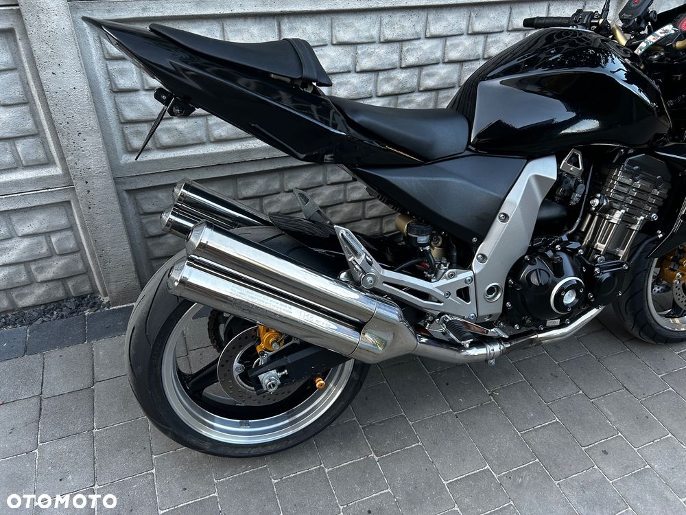 Kawasaki Z - 4