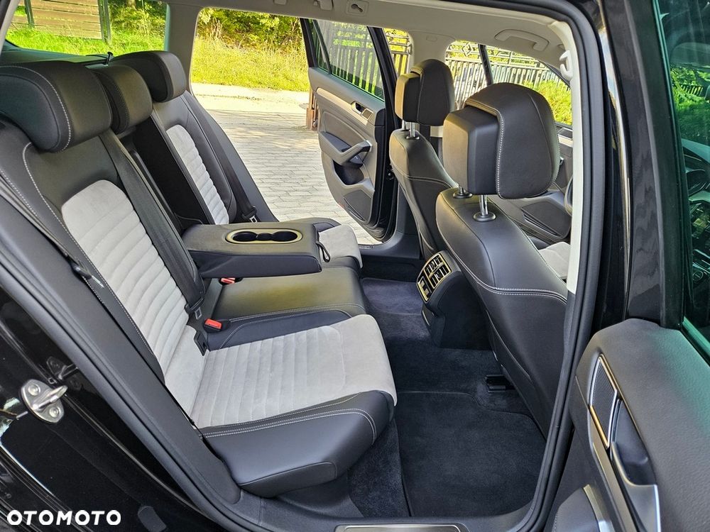 Volkswagen Passat Variant - 23