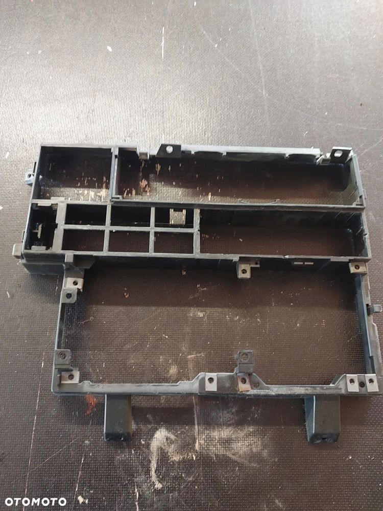 Ramka radia nadmuchu vw t4 7D1858089D - 1