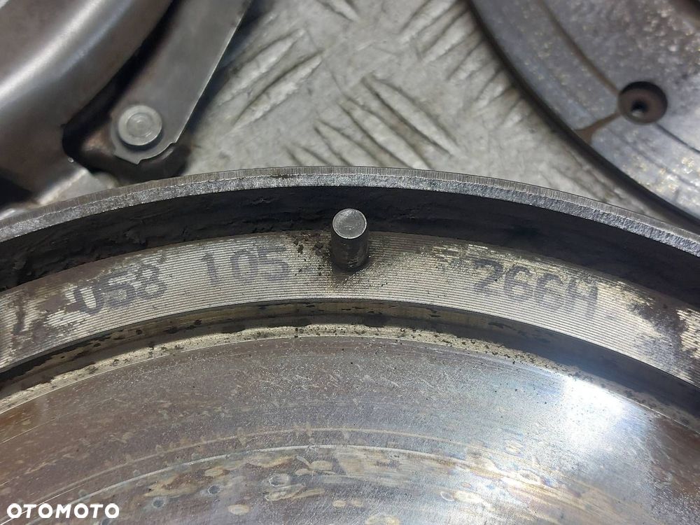 KOŁO DWUMASOWE + TARCZA + DOCISK + ŁOŻYSKO AUDI A4 B6 1.8 T 058105266H - 3