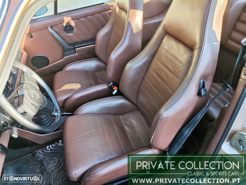 Porsche 911 Série G - 22