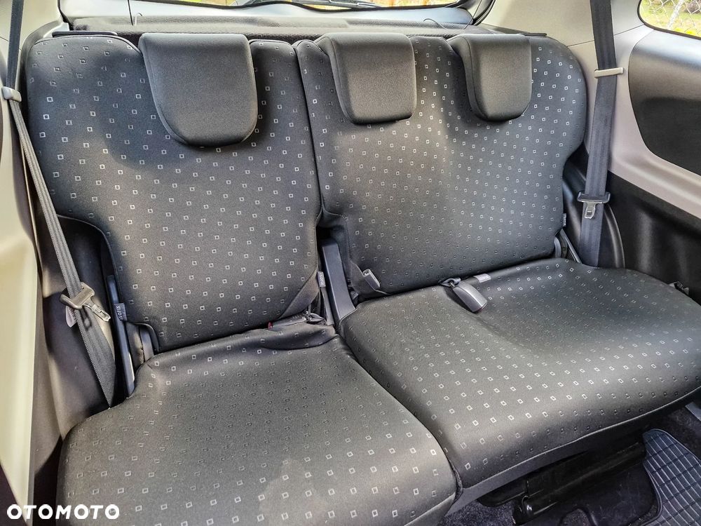 Toyota Yaris 1.33 Luna - 8