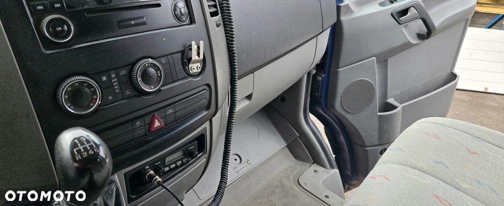 Volkswagen Crafter - 11