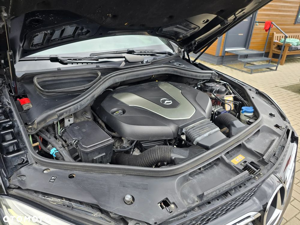 Mercedes-Benz GLE - 16