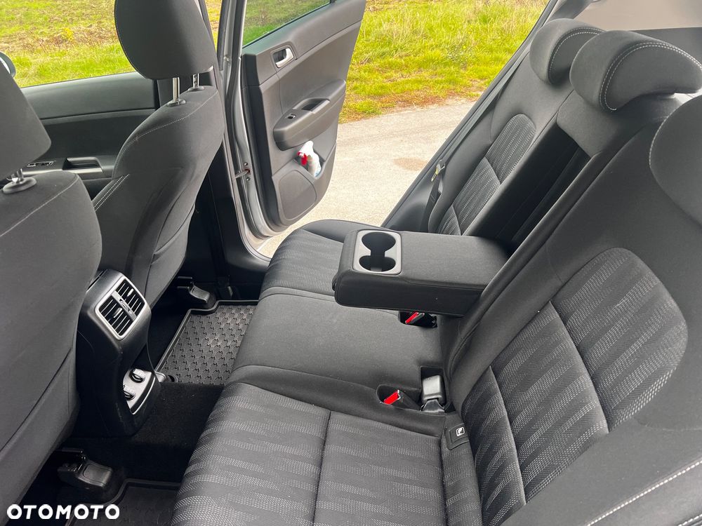 Kia Sportage 1.6 GDI L 2WD - 8