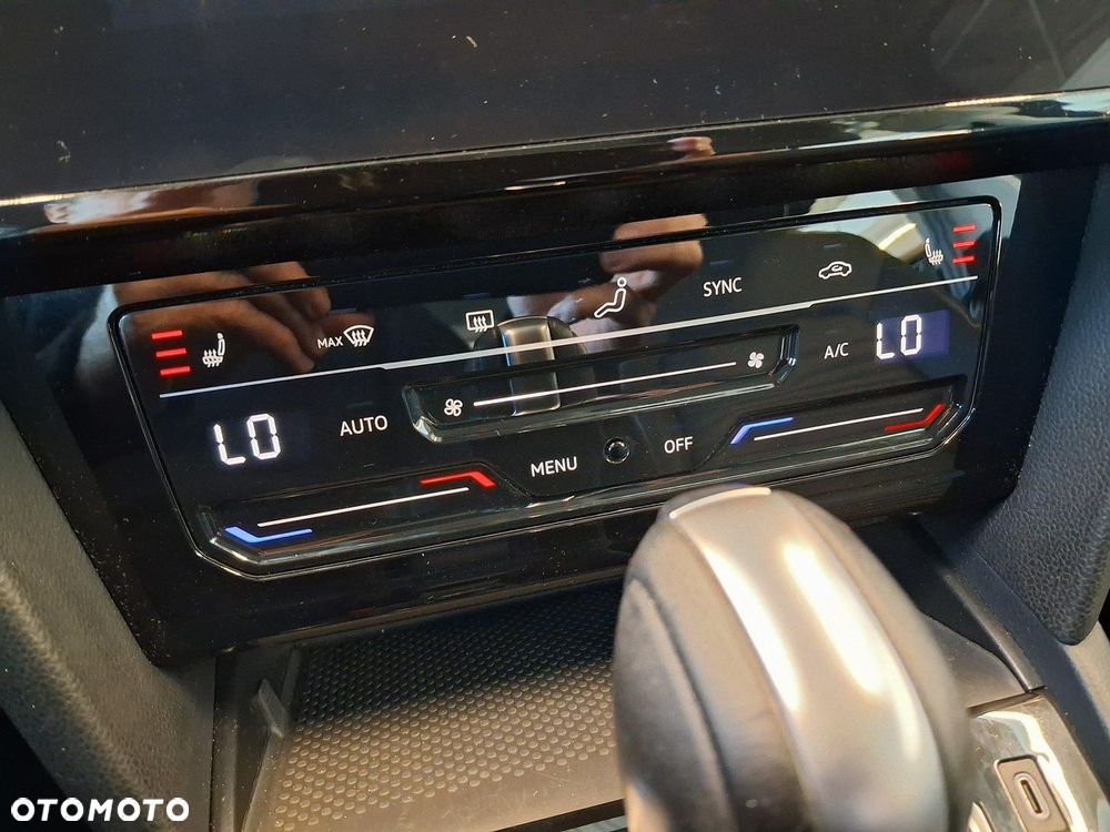 Volkswagen Passat Variant - 25