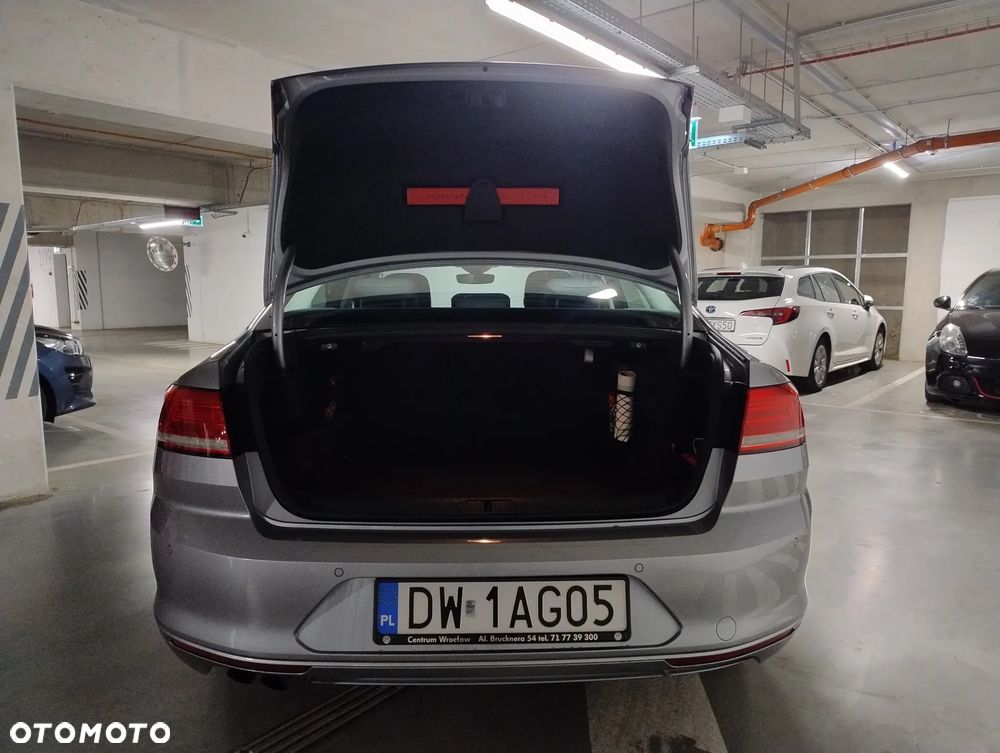 Volkswagen Passat 1.8 TSI BMT Comfortline - 15