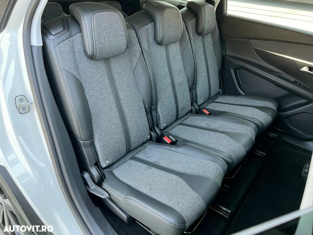 Peugeot 5008 BlueHDI 130 EAT8 Allure Pack - 12