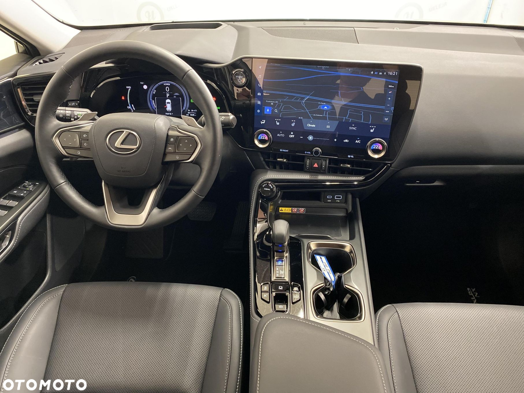 Lexus NX - 3