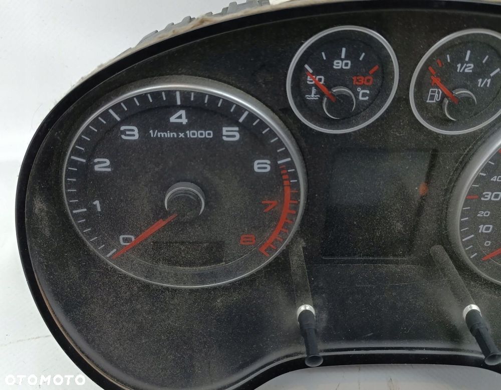 ZEGARY LICZNIK AUDI A3 8P 8P0920932D - 2