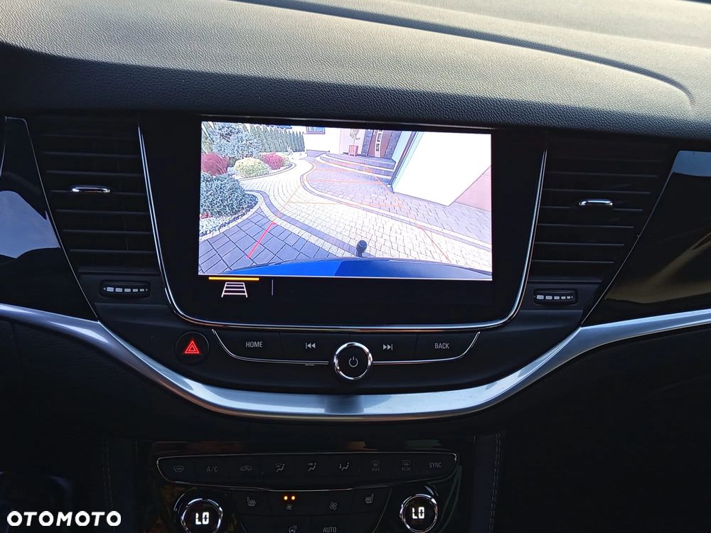 Opel Astra Sports Tourer 1.2 Turbo Elegance - 10