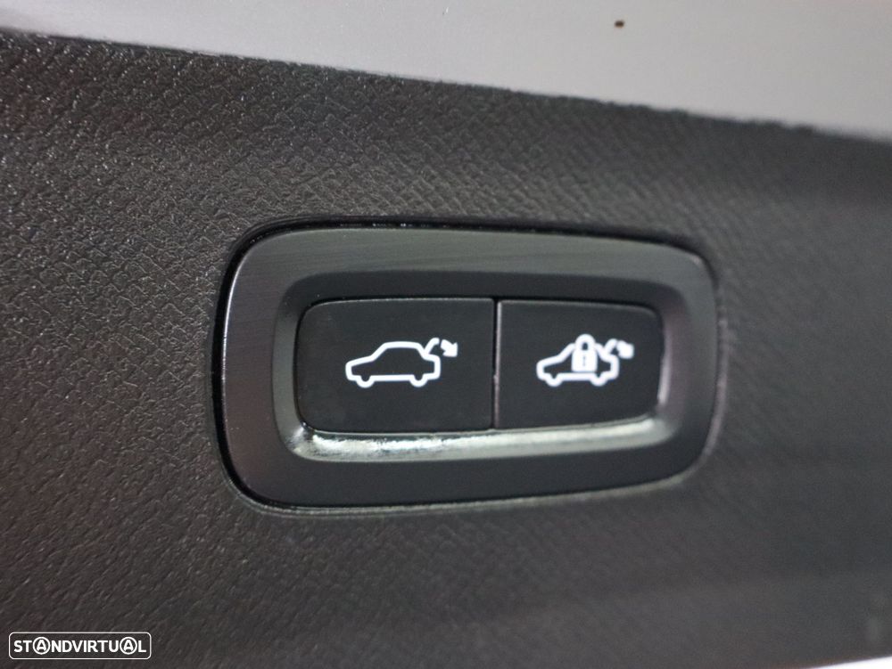 Volvo XC 90 2.0 T8 PHEV Inscription AWD - 25