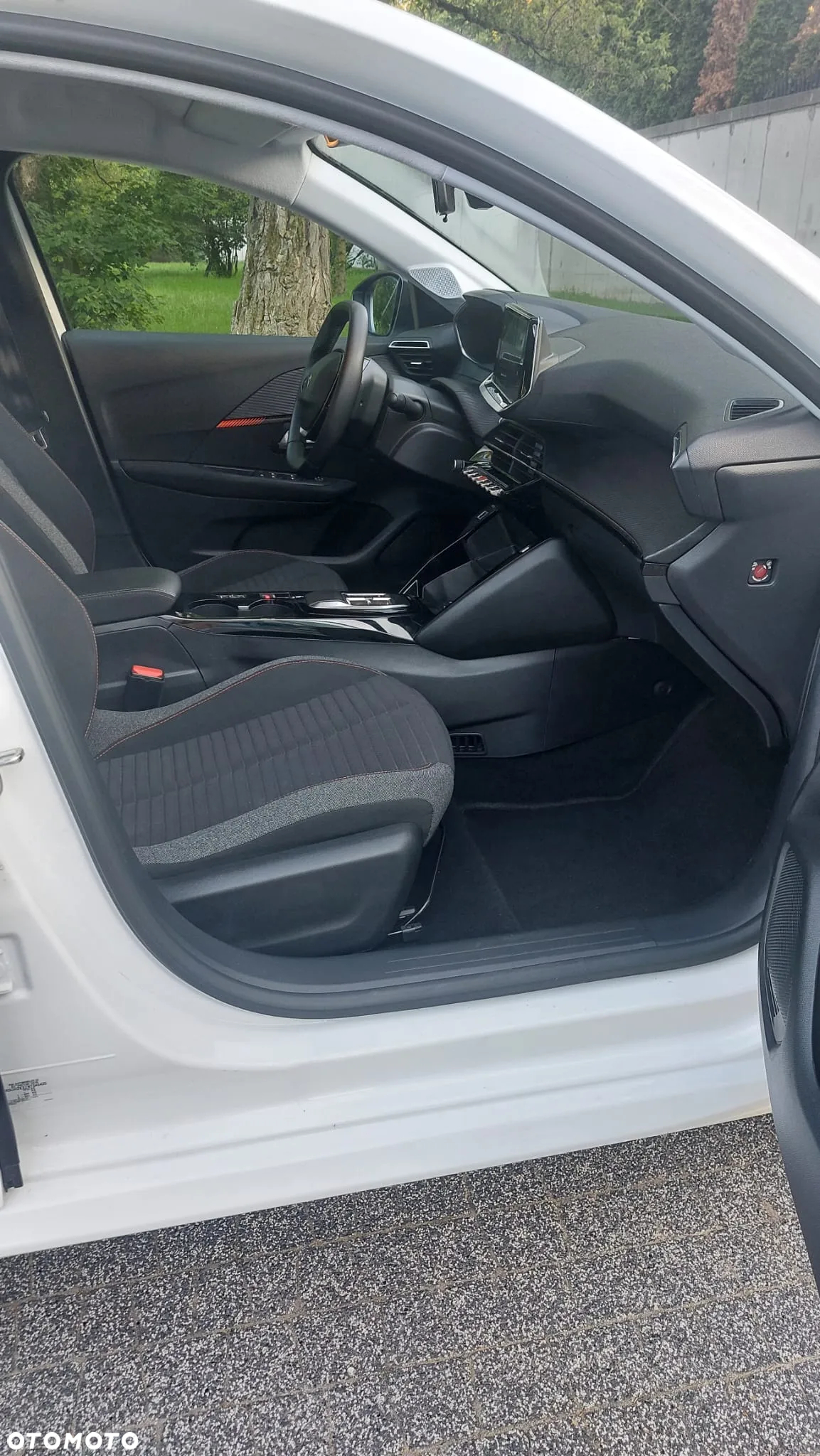Peugeot 208 e-208 Active - 10