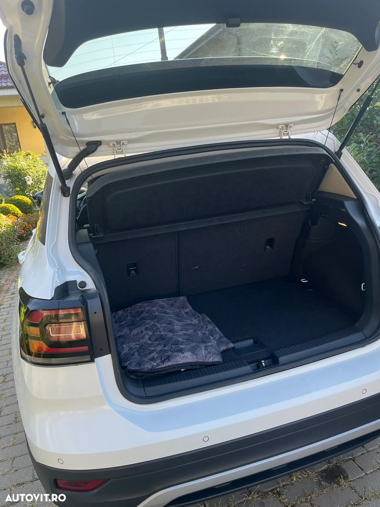 Volkswagen T-Cross - 23