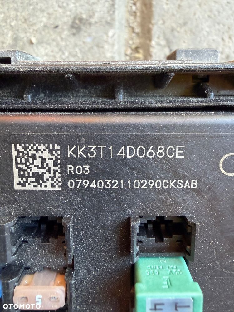 Skrzynka bezpieczników Ford transit MK8 2,0e6 KK3T14D068CE - 2