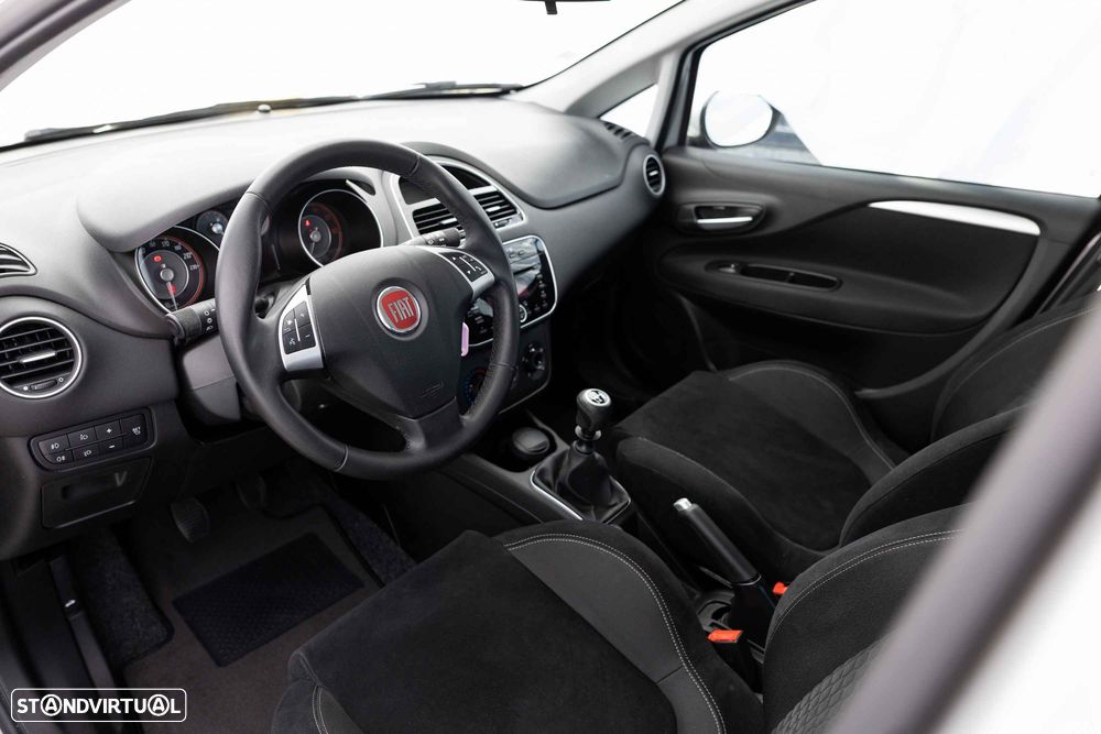 Fiat Punto 1.2 Lounge S&S - 26
