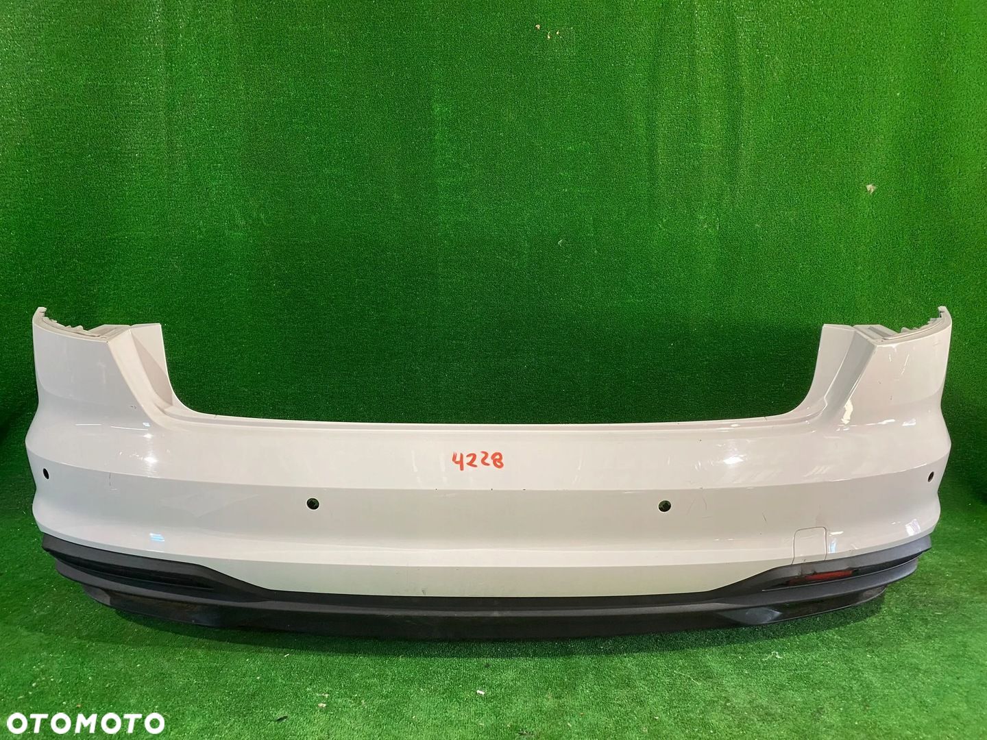 ZDERZAK TYLNY TYŁ AUDI A4 B9 SEDAN LIFT - 1
