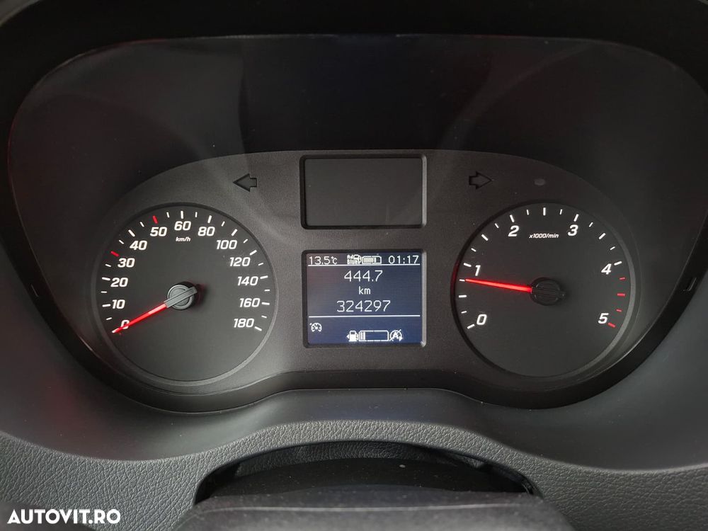 Mercedes-Benz Sprinter - 10