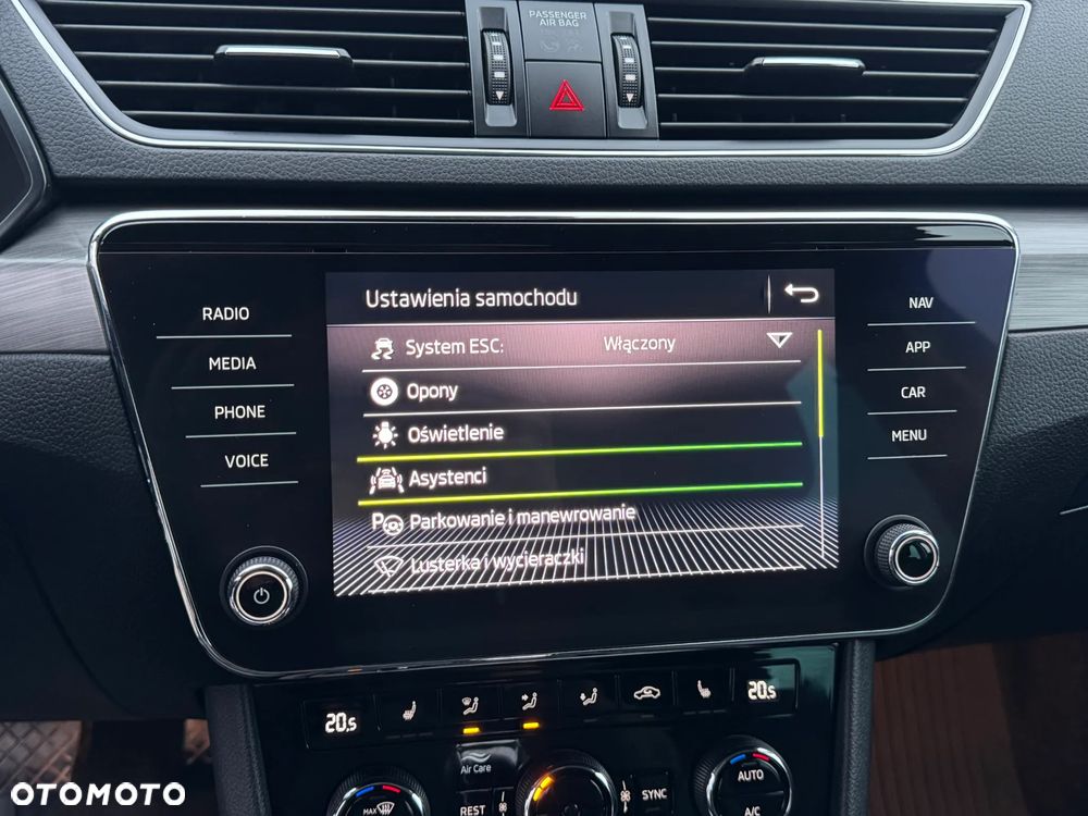 Skoda Superb 1.5 TSI Style DSG - 18