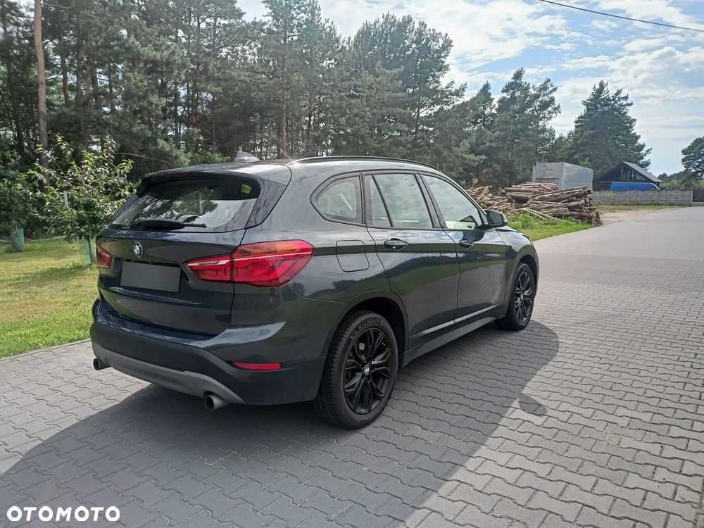 BMW X1 xDrive20i - 20