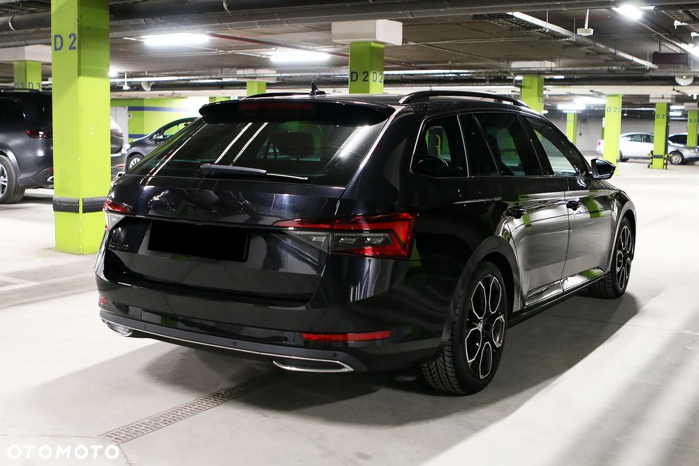 Skoda Superb 2.0 TDI SCR Sportline DSG - 9