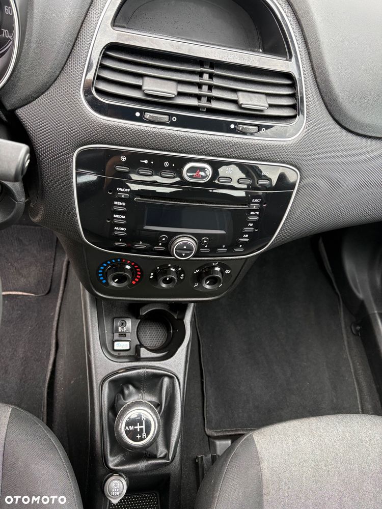 Fiat Grande Punto 1.4 8V Dualogic Active - 16