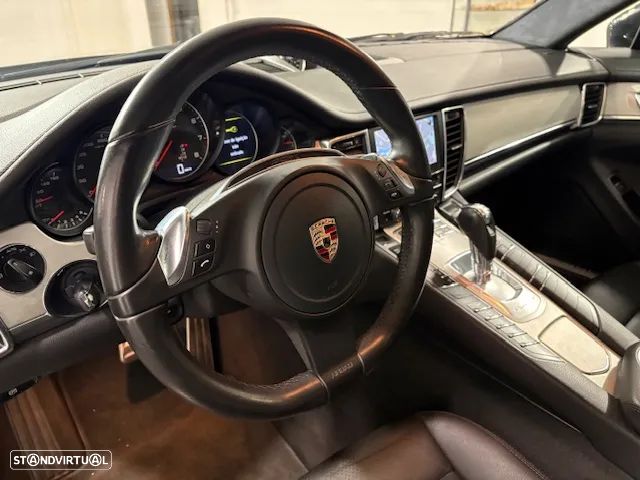 Porsche Panamera 4 Platinum Edition PDK - 23